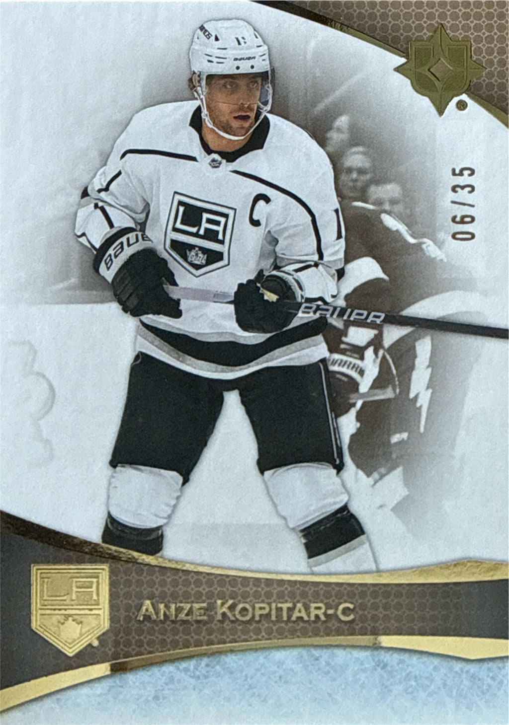 2022-23 Upper Deck Ultimate Collection Anze Kopitar Gold 06/35 - Front