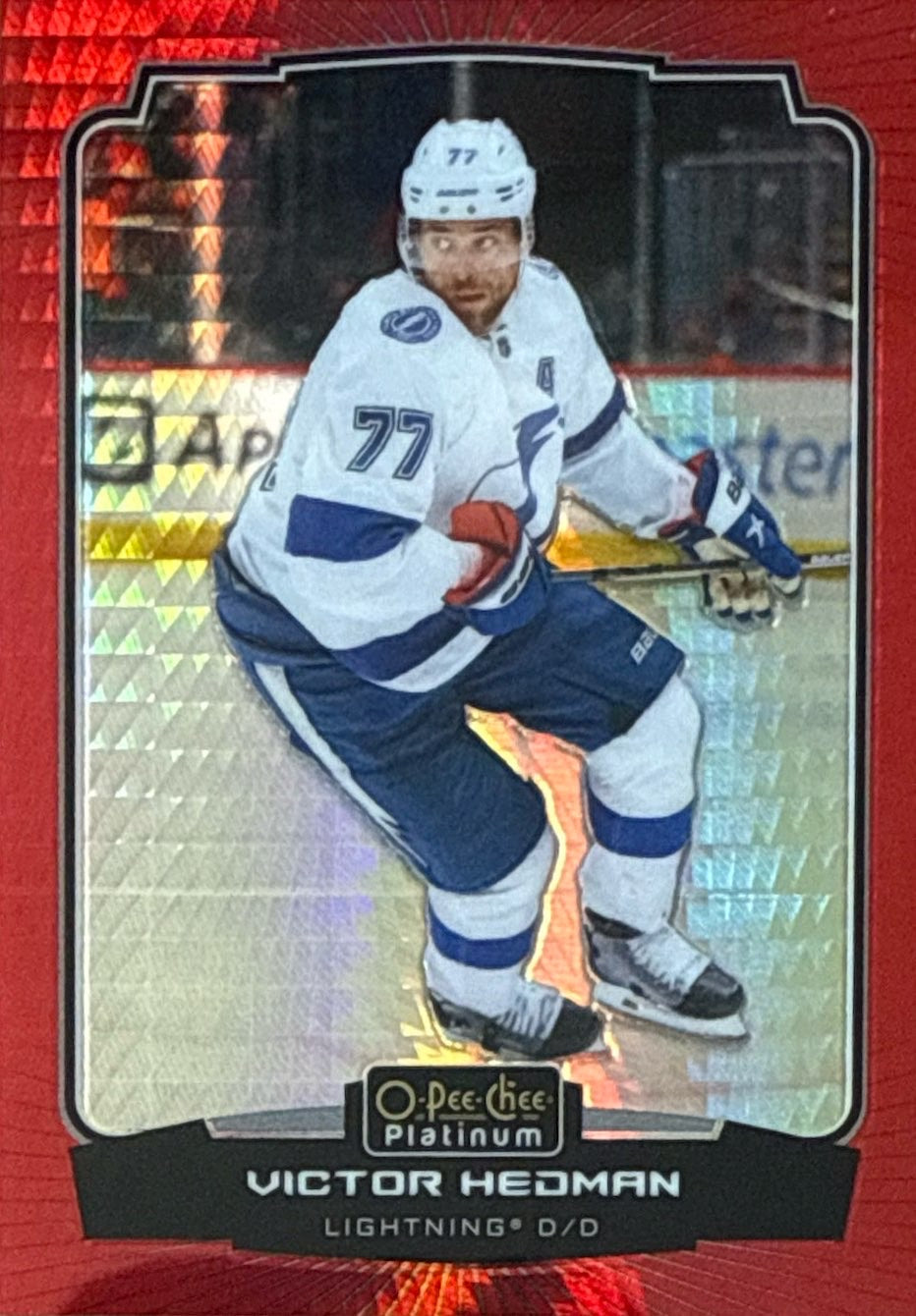 2022-2023 O-Pee-Chee Platinum Victor Hedman Red Prism 51/199